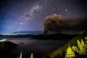Camping On Mount Bromo (Milky Way Tour Photography) Camping on Mount Bromo (Milky Way Tour Photography)